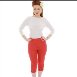 Lindy Bop Cropped red pants